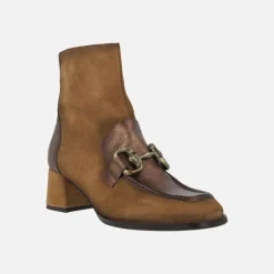 Botines de tacón en combinado marrón con adorno metálico