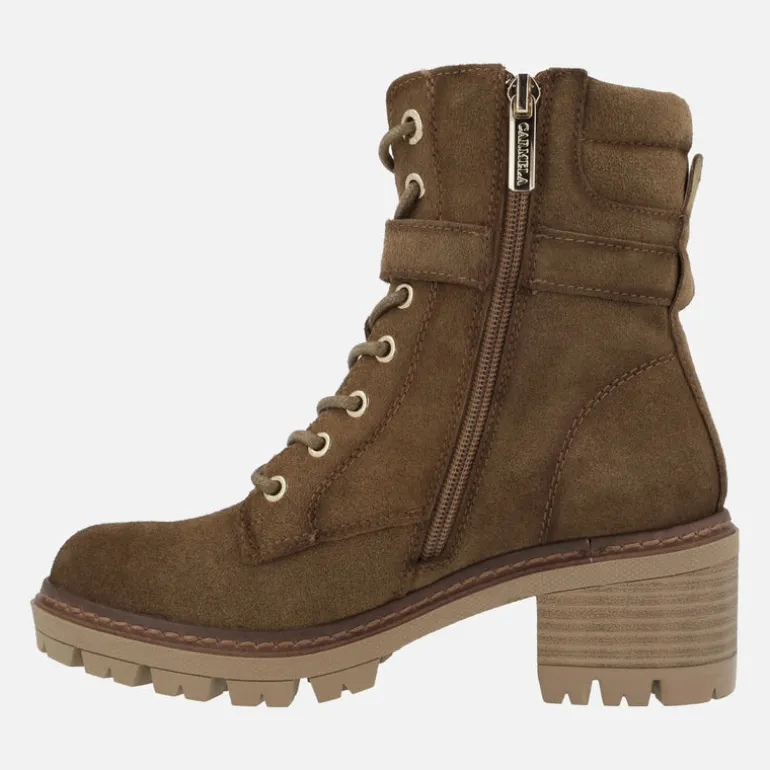 Botines de tacón en serraje camel con cordones y cremallera