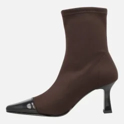 Botines de tacón fino con puntera afilada Off en tejido Water repellent