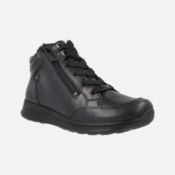 Botines deportivos en piel negra con membrana Gore-tex