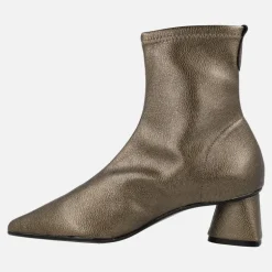Botines elásticos con punta afilada y tacón geométrico
