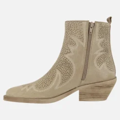 Botines estilo cowboy Alpe Holly en piel serraje arena