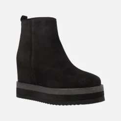 Botines lisos Vanity en serraje negro con cuña interior