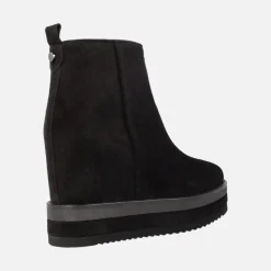 Botines lisos Vanity en serraje negro con cuña interior