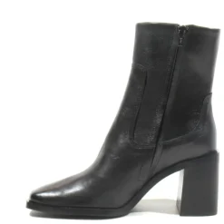 Botines negros de horma cuadrada con tacón Theresa