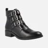 Botines negros de piel con triple hebilla y tachas
