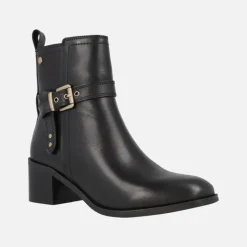 Botines negros de piel con adorno de hebilla y tacón medio