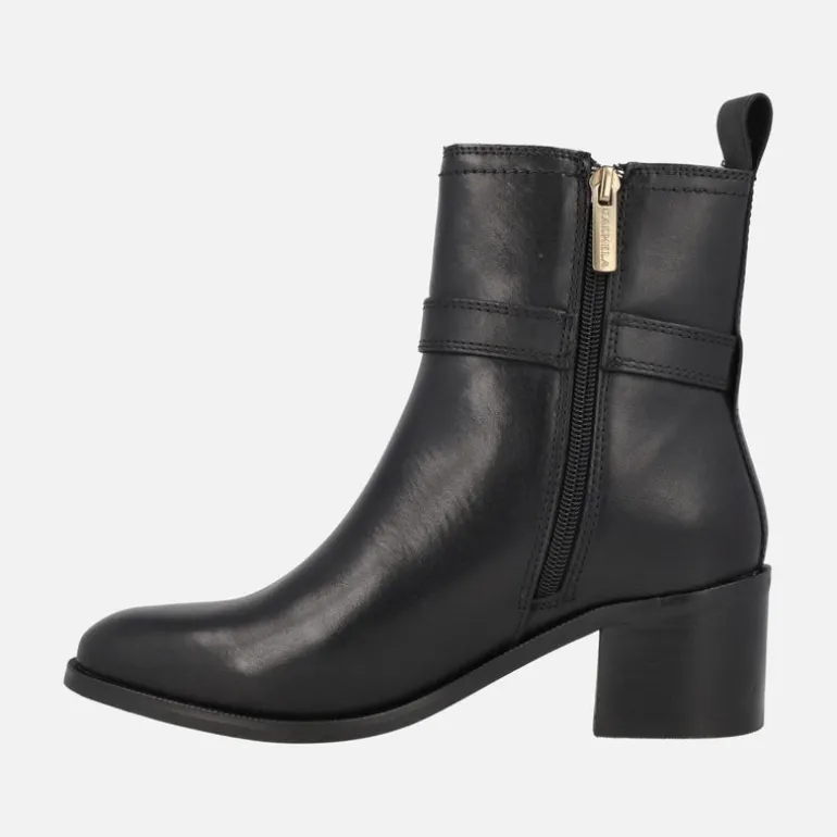 Botines negros de piel con adorno de hebilla y tacón medio