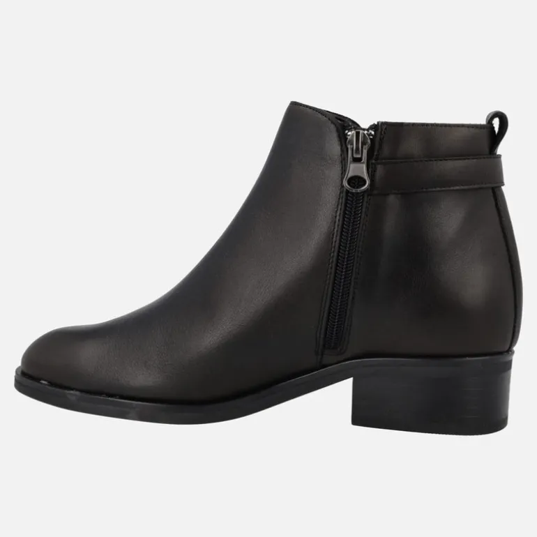 Botines negros de piel con tacón bajo y adorno Jordana