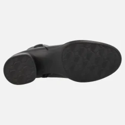 Botines negros de piel con adorno circular y tacón bajo