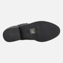 Botines negros de piel con triple hebilla y tachas