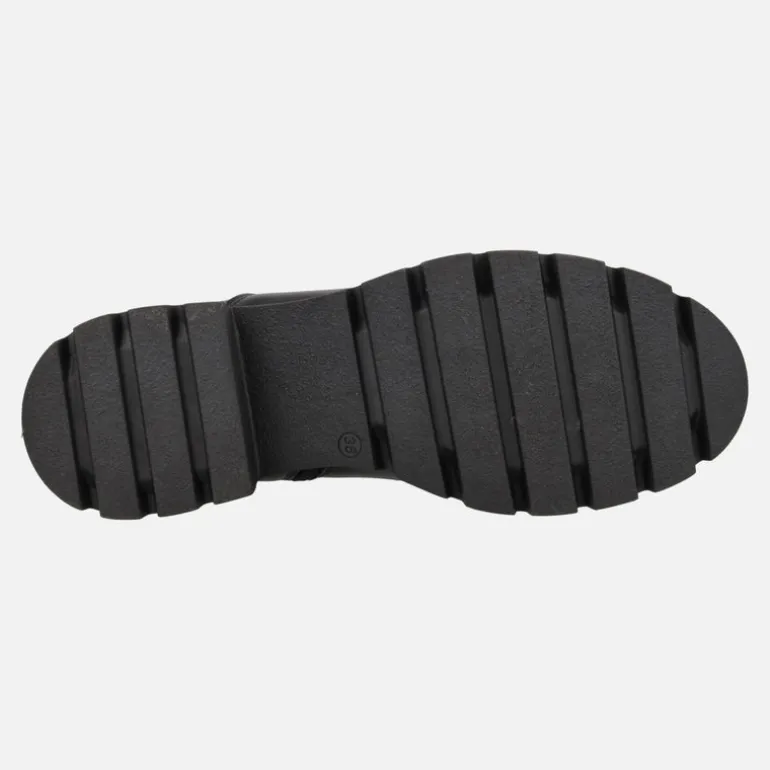 Botines negros de piel con cordones estilo militar con piso track
