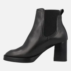Botines negros de piel estilo chelsea con tacón alto