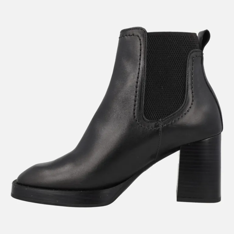 Botines negros de piel estilo chelsea con tacón alto
