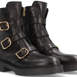 Botines negros de piel Vogue con triple hebilla