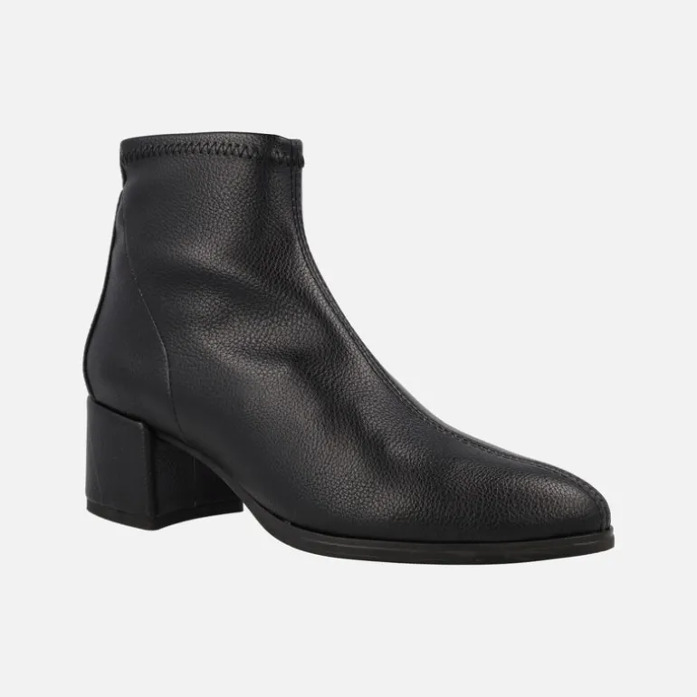 Botines negros elásticos textura piel con tacón bajo