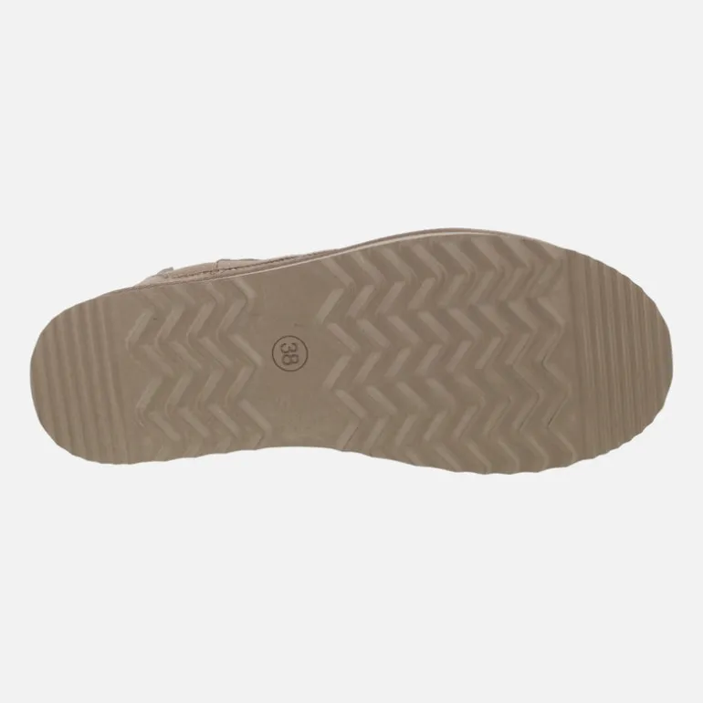 Botines Nivia con forro de pelo y doble suela