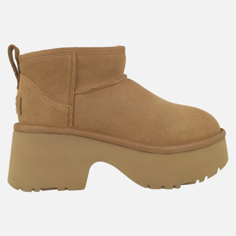 Botines UGG Classic Ultra Mini New heights con tacón