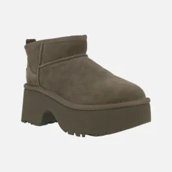 Botines UGG Classic Ultra Mini New heights con tacón
