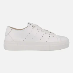 Deportivas blancas de piel con picados Carmela
