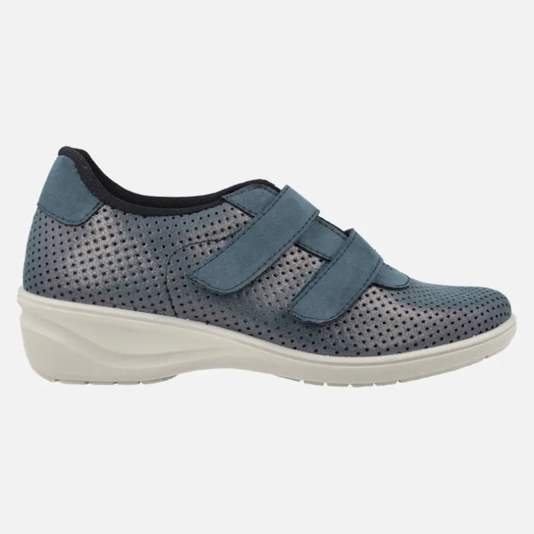 Deportivas confort para mujer en combinado azul con cierre de velcros