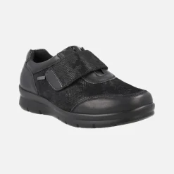Deportivas multi material con cierre de velcro y membrana TEX
