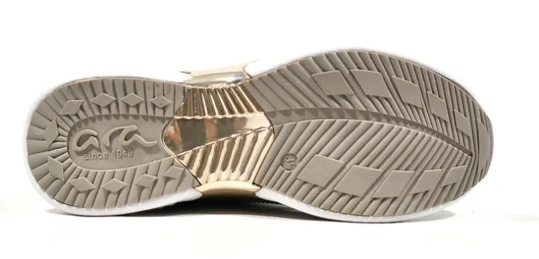 Deportivas para mujer con detalles de strass