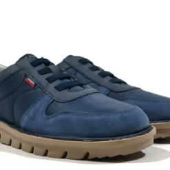 Deportivos azules combinados para hombre