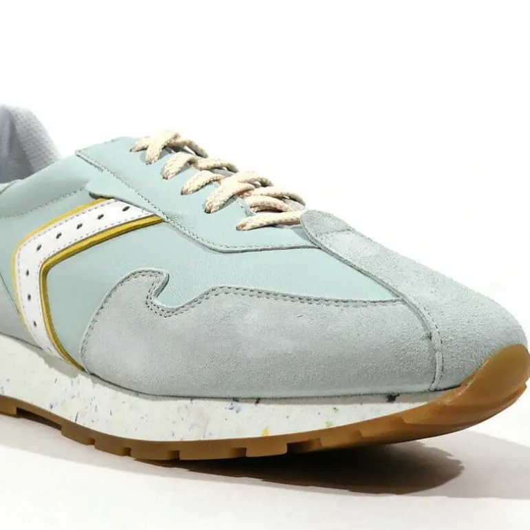 Deportivos combinados estilo retro para mujer