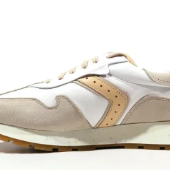 Deportivos combinados estilo retro para mujer