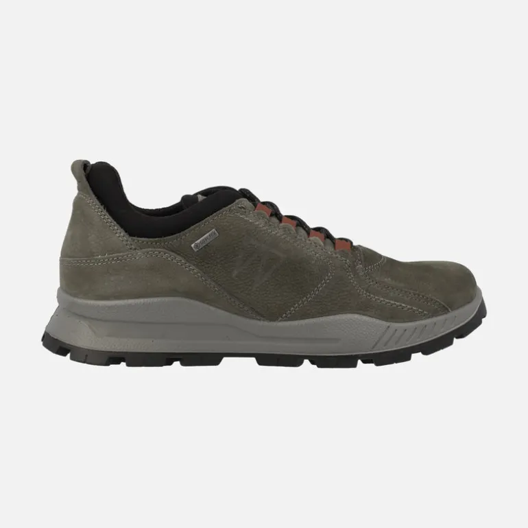 Deportivos de nobuck para hombre con cordones y membrana impermeable
