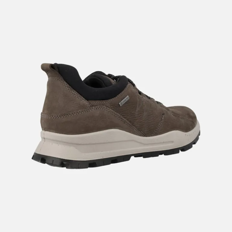 Deportivos de nobuck para hombre con cordones y membrana impermeable