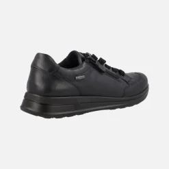 Deportivos negros de piel con cordones y membrana Gore-tex