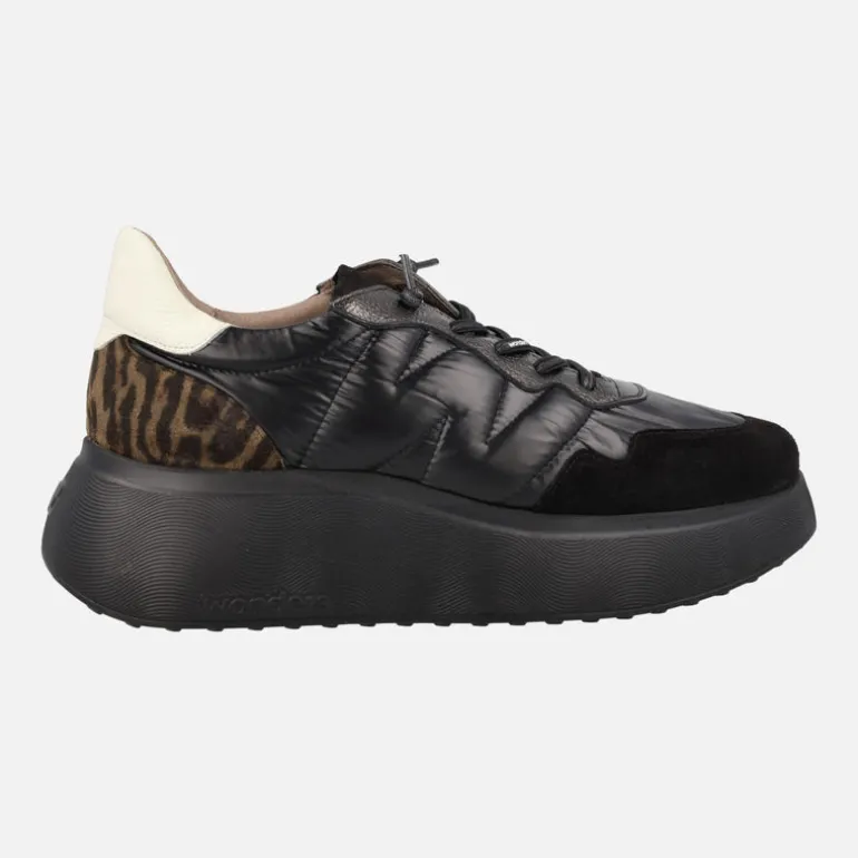 Deportivos negros en tejido acolchado y animal print