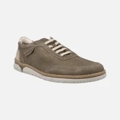 Deportivos para hombre en piel engrasada con picados