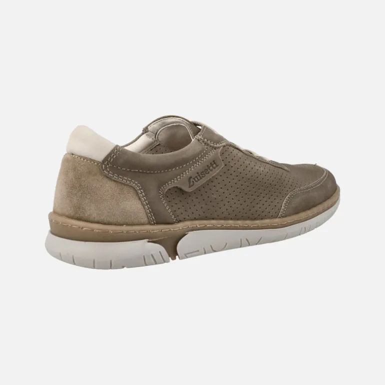 Deportivos para hombre en piel engrasada con picados
