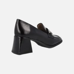 Mocasines Celia en piel negra efecto quebrado
