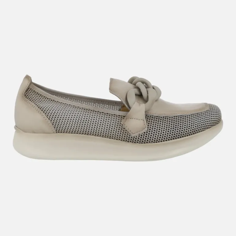 Mocasines combinados en piel y rejilla color taupe