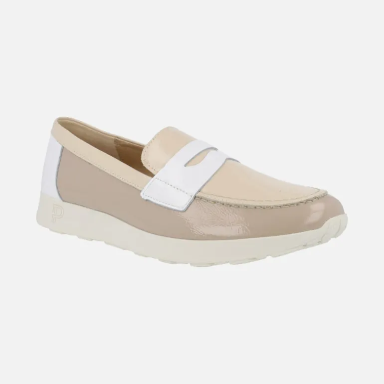 Mocasines combinados en piel charol con adorno de antifaz