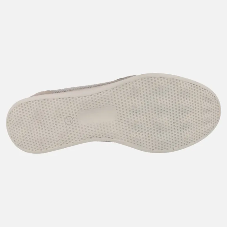 Mocasines combinados en piel y rejilla color taupe