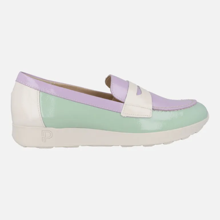 Mocasines combinados en piel charol con adorno de antifaz