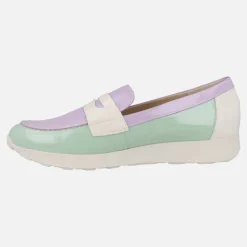 Mocasines combinados en piel charol con adorno de antifaz