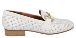 Mocasines con picados y adorno metálico Vileya