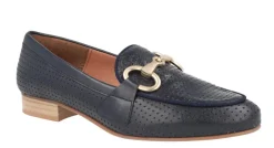 Mocasines con picados y adorno metálico Vileya
