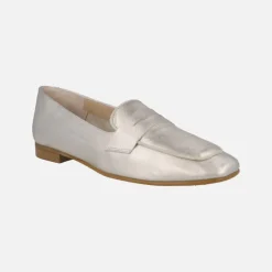 Mocasines con puntera cuadrada y antifaz