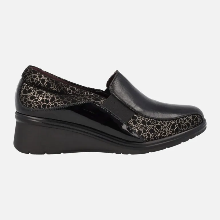 Mocasines confort para mujer en combinado negro y oro