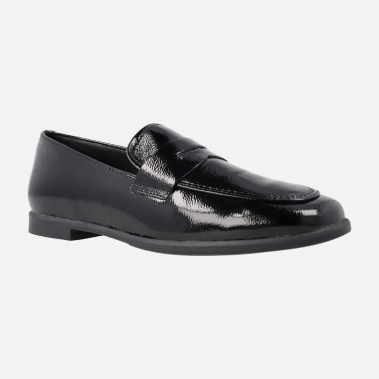 Mocasines de charol con antifaz para mujer
