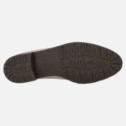 Mocasines de charol con adorno metálico