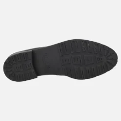 Mocasines de charol con adorno metálico