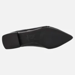 Mocasines de Charol con adorno metálico y copete